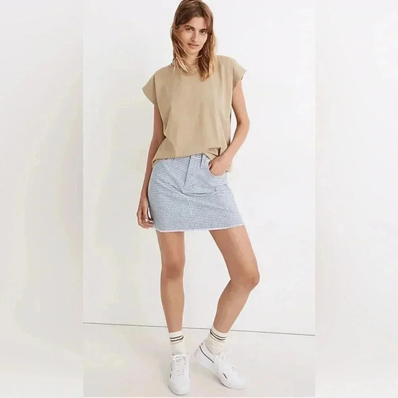 Madewell Stretch Straight Mini Skirt in Gingham: Raw-Hemmed Edition - Picture 1 of 8